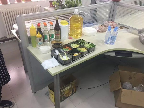 舌尖上的美味香飘开世嘉年小区